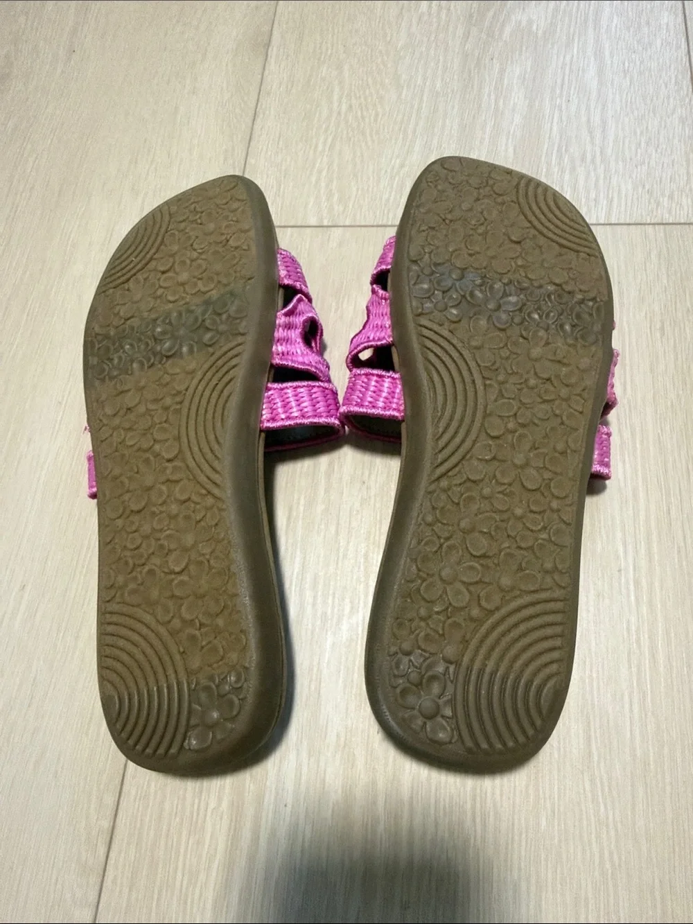 Cliffs by WHITE MOUNTAIN Pink Braided Slide Sandals